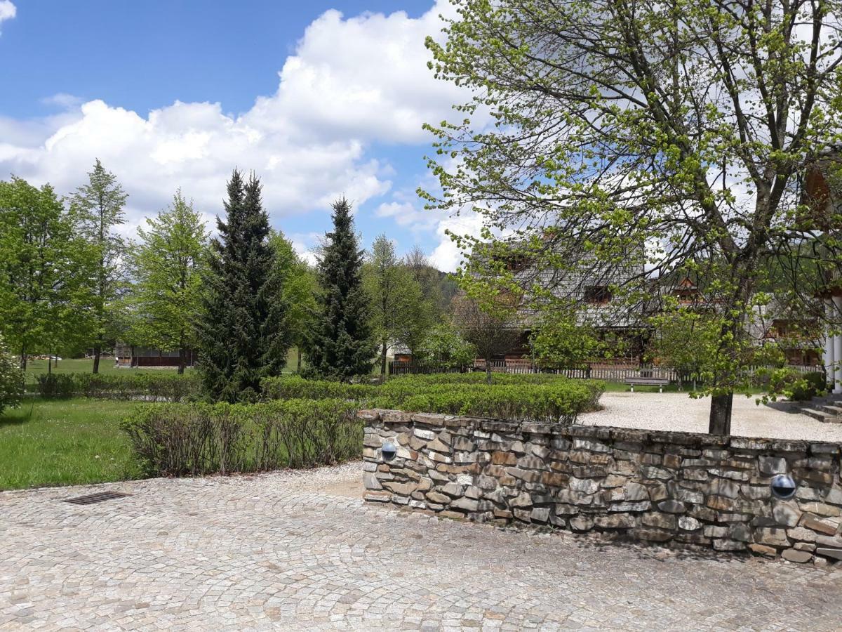 Hotel Polana Sosny Burg Niedzica Exterior foto